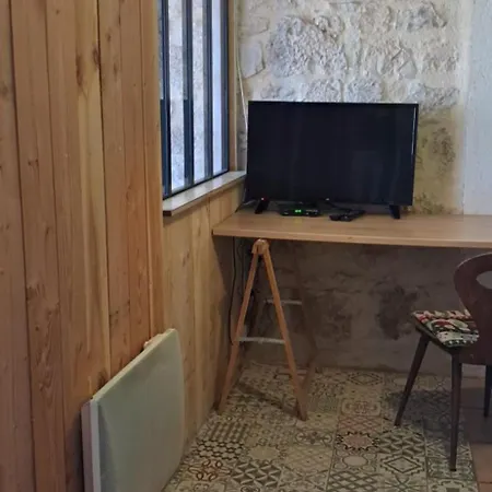 Au Coeur Du Quercy דירה Vaylats